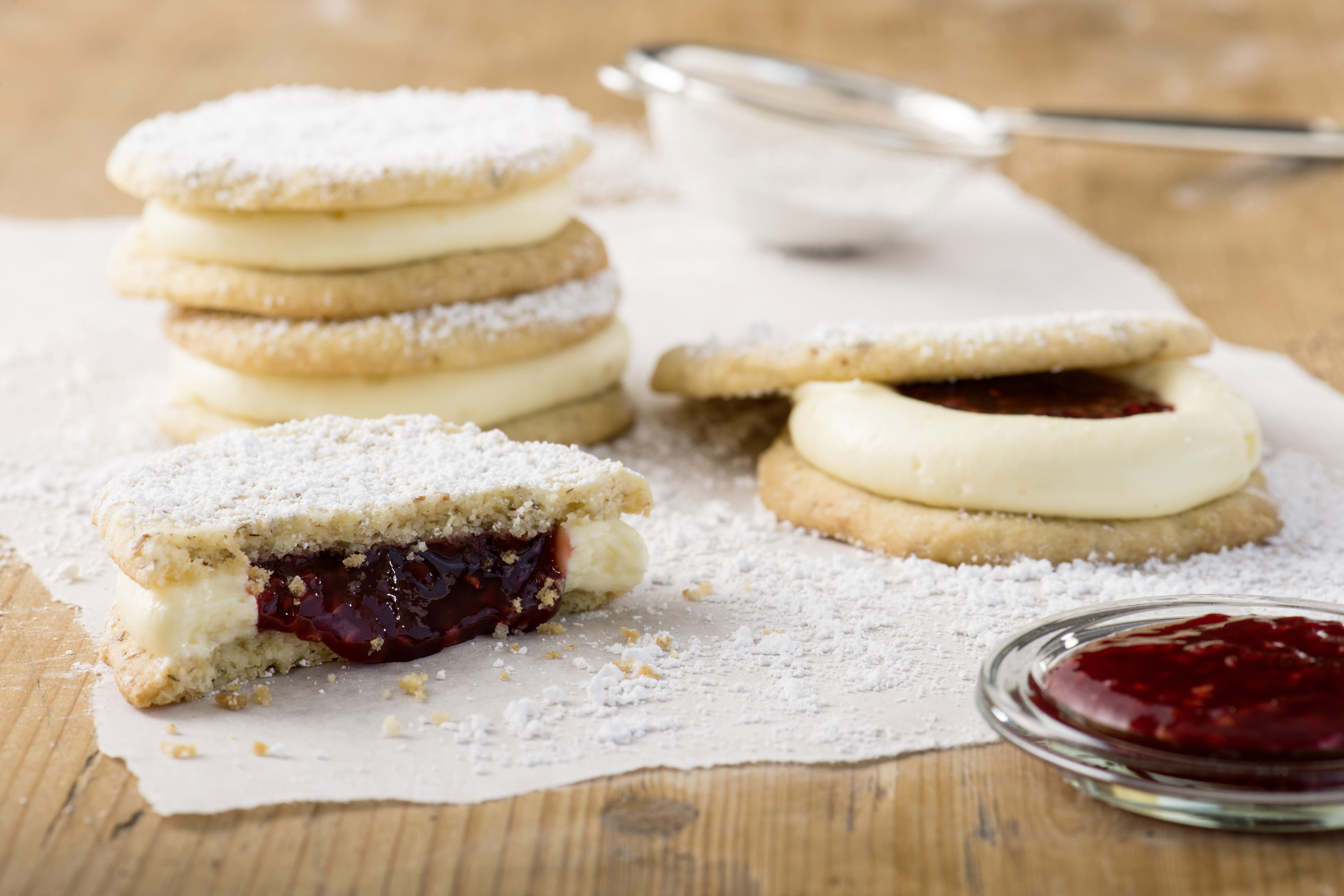 Plätzchen-Rezept Marmeladen-Doppeldecker mit Orangencreme