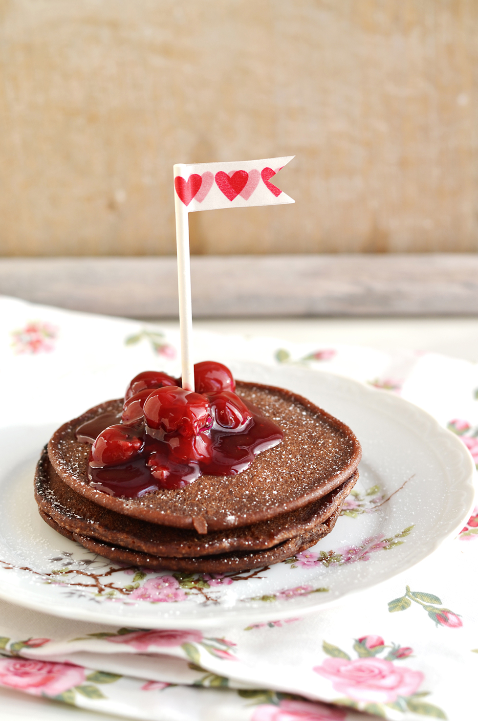 recipe image Schokoladen Pancakes mit Kirschsauce von Bloggerin Sarah Seeger