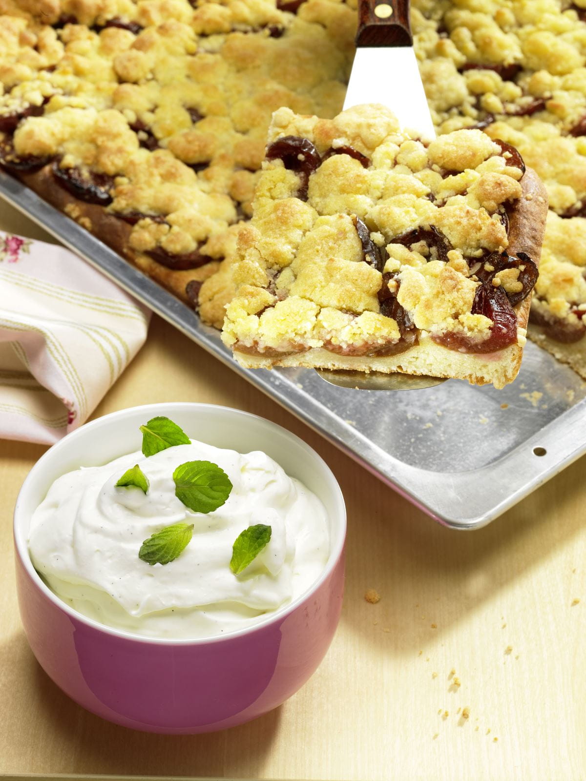 recipe image Streusel-Pflaumen-Kuchen