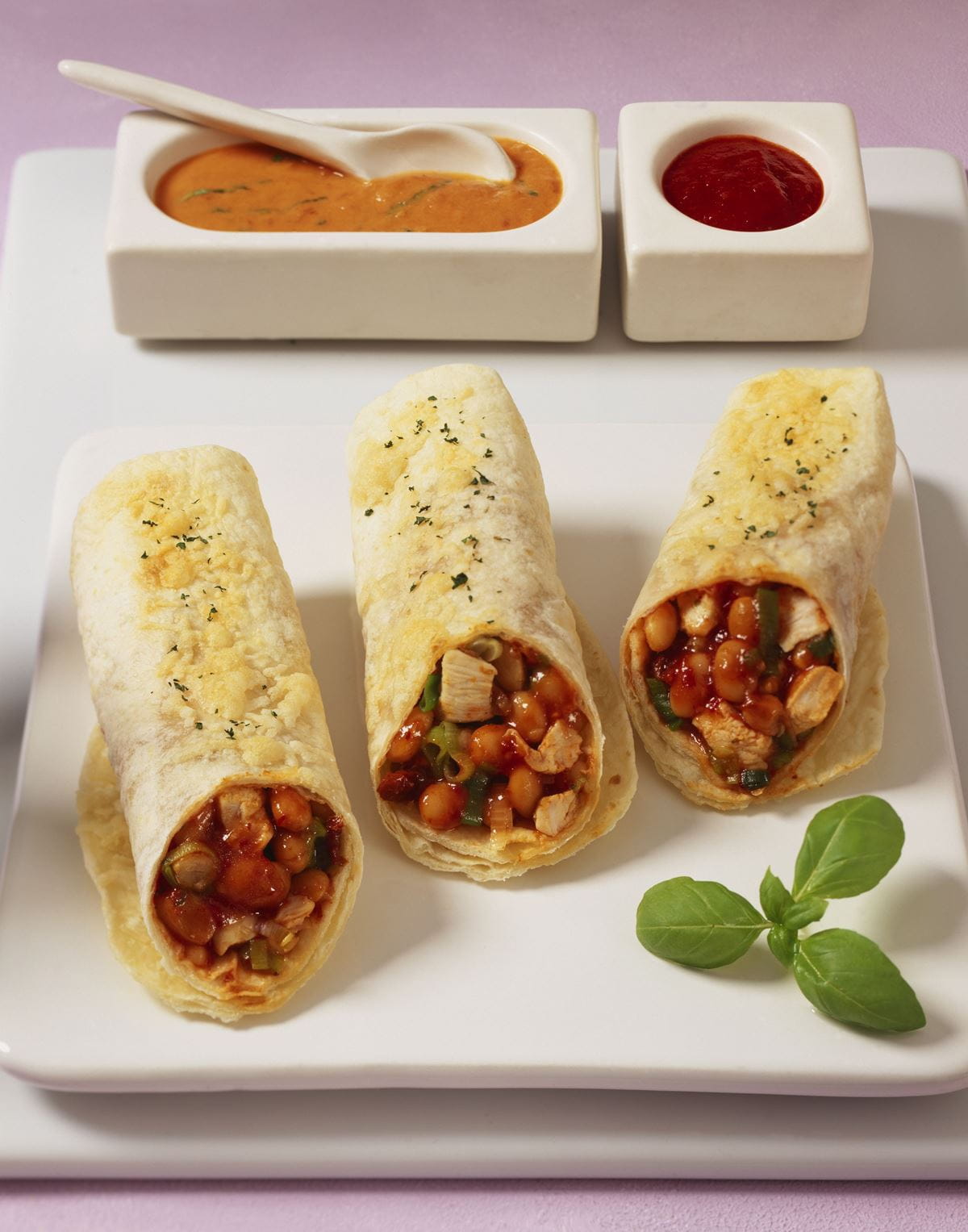 recipe image Feurige Tortillas mit Tomaten-Creme