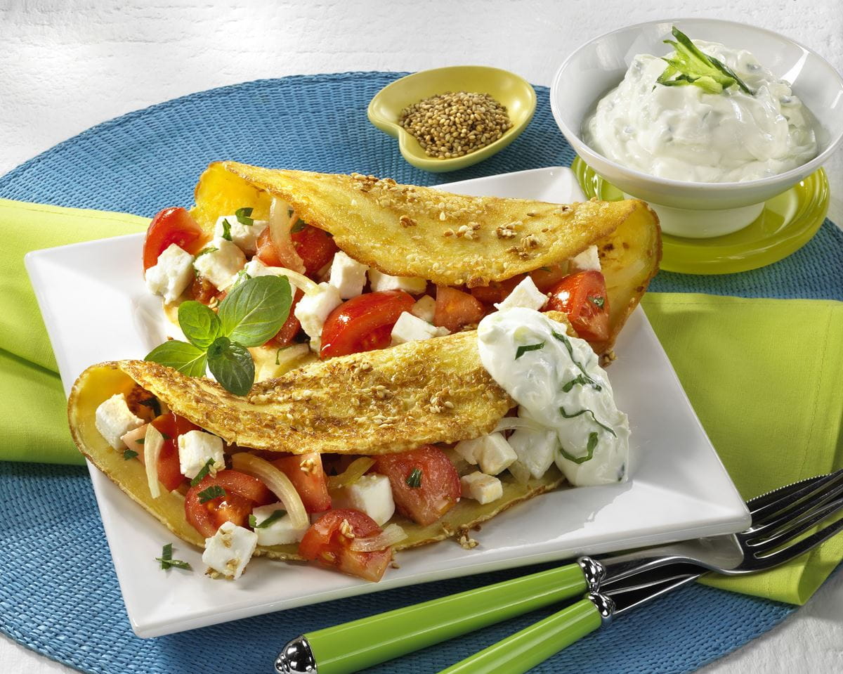 recipe image Sesam-Pfannkuchen mit Schafskäse