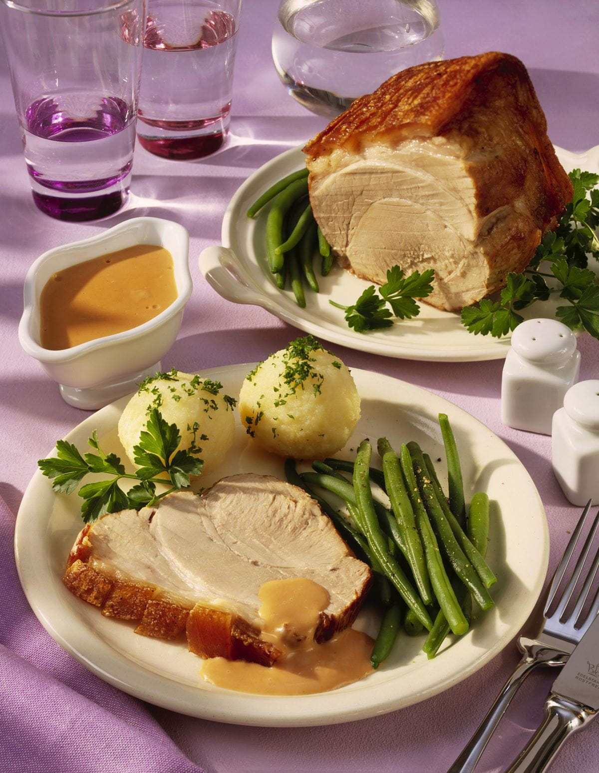 recipe image Schweinekrustenbraten mit Cremefinesauce