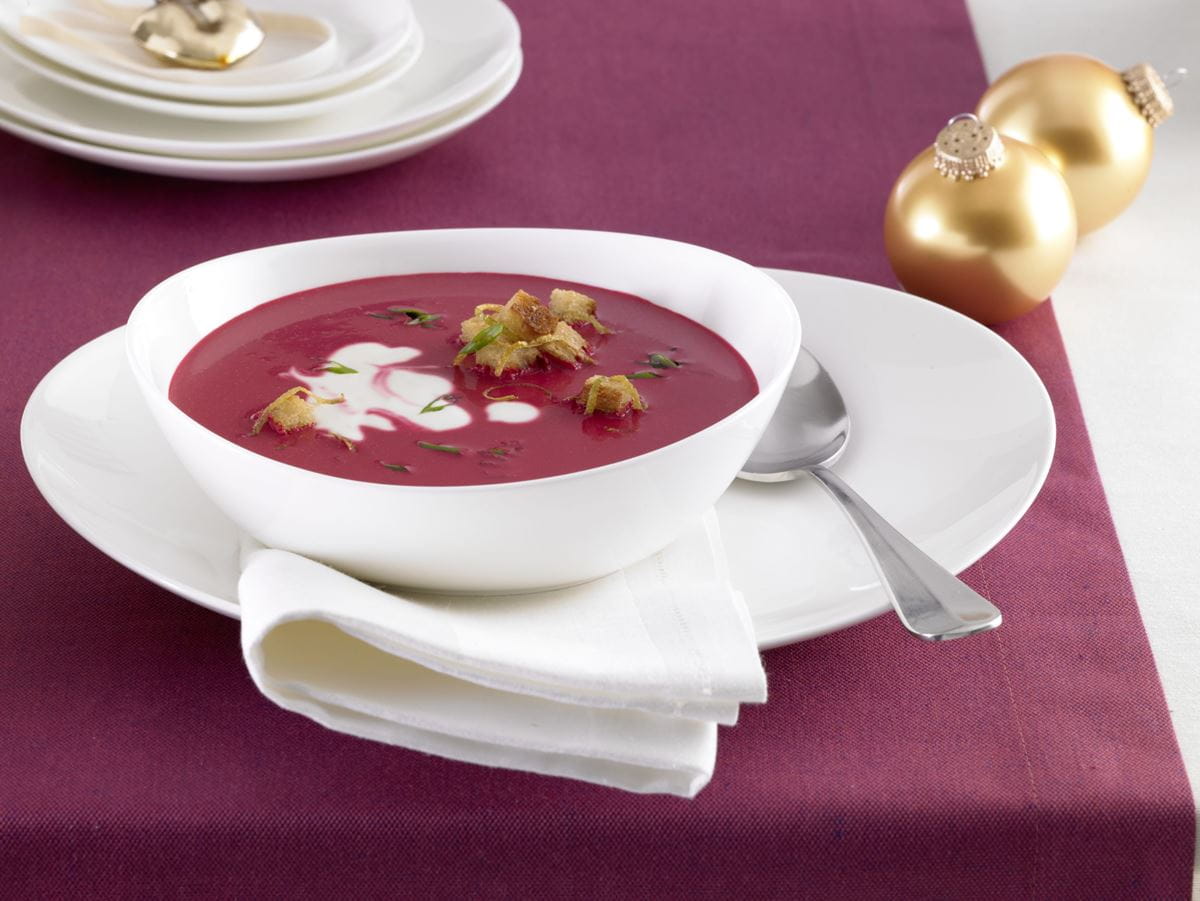 recipe image Rote Beete Cremesuppe mit Zitronen-Croutons
