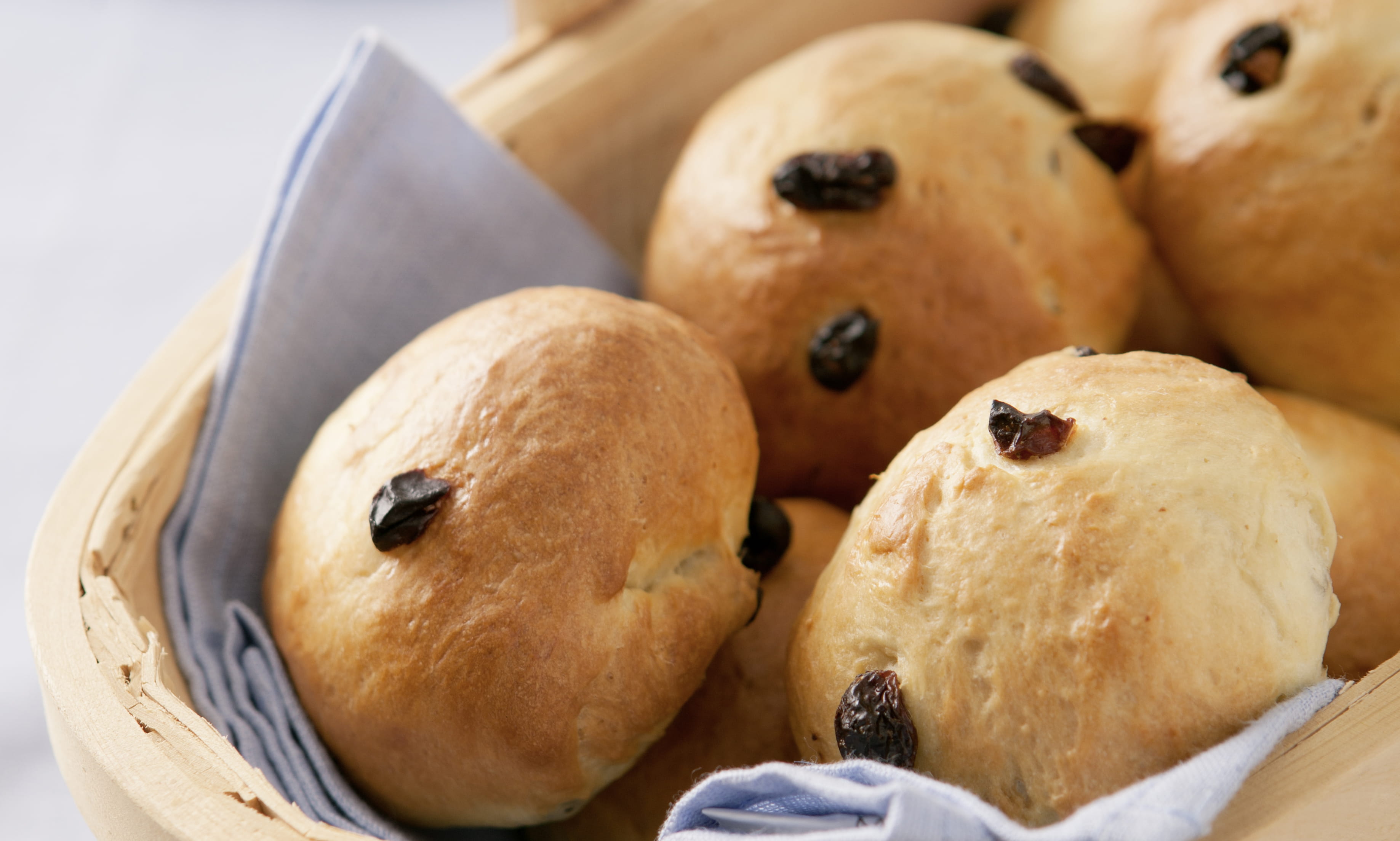 Rosinenbrötchen