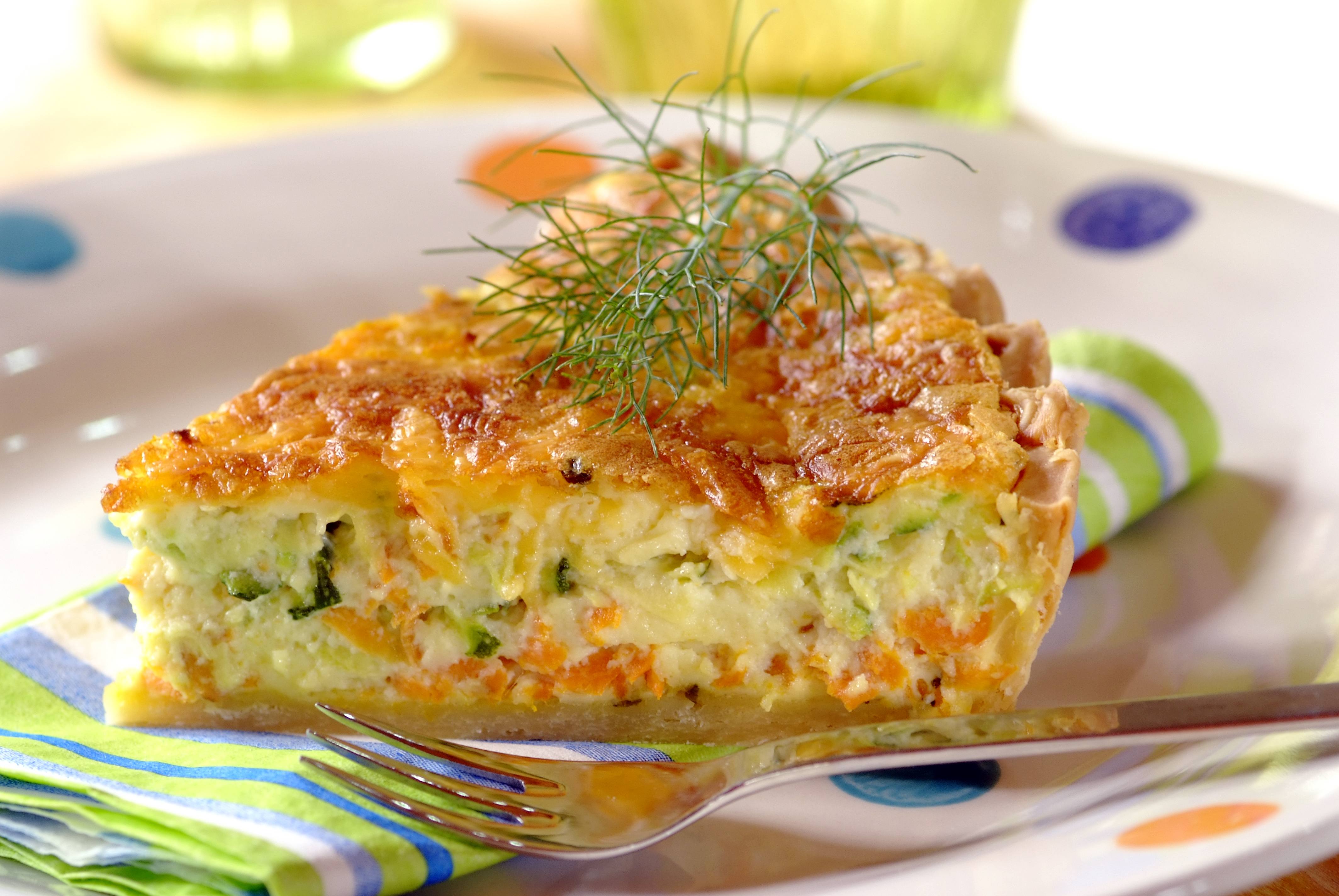 Quiche mit Karotten und Zucchini