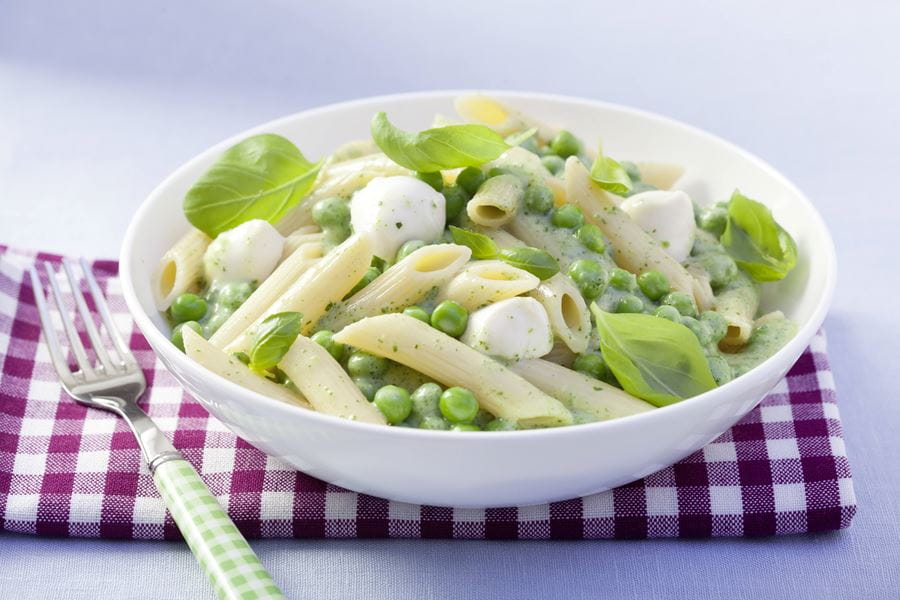 recipe image Pasta mit Erbsen-Basilikum-Cremefine