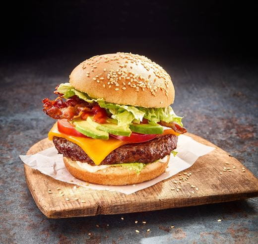 recipe image Gourmet Burger mit Avocado und Bacon