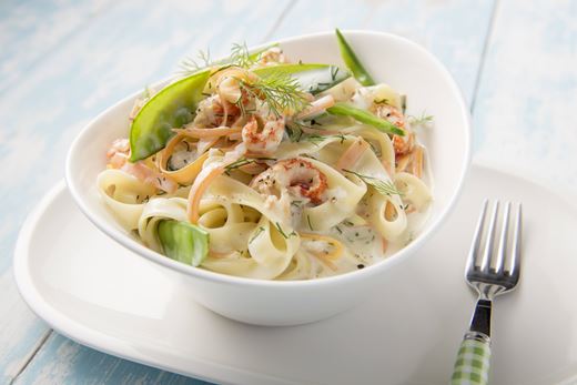 recipe image Pasta mit Flusskrebsen, Karotten und Zuckerschoten