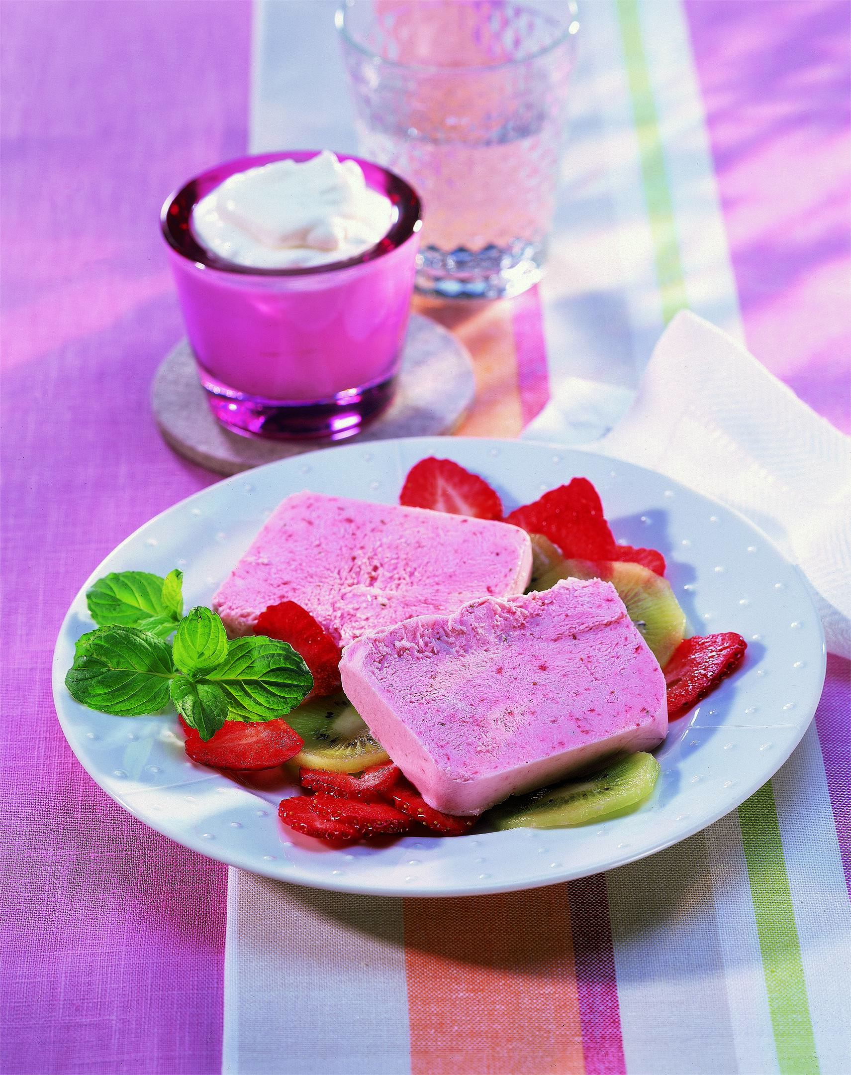 Erdbeer Limetten Parfait - Rezepte Suchen