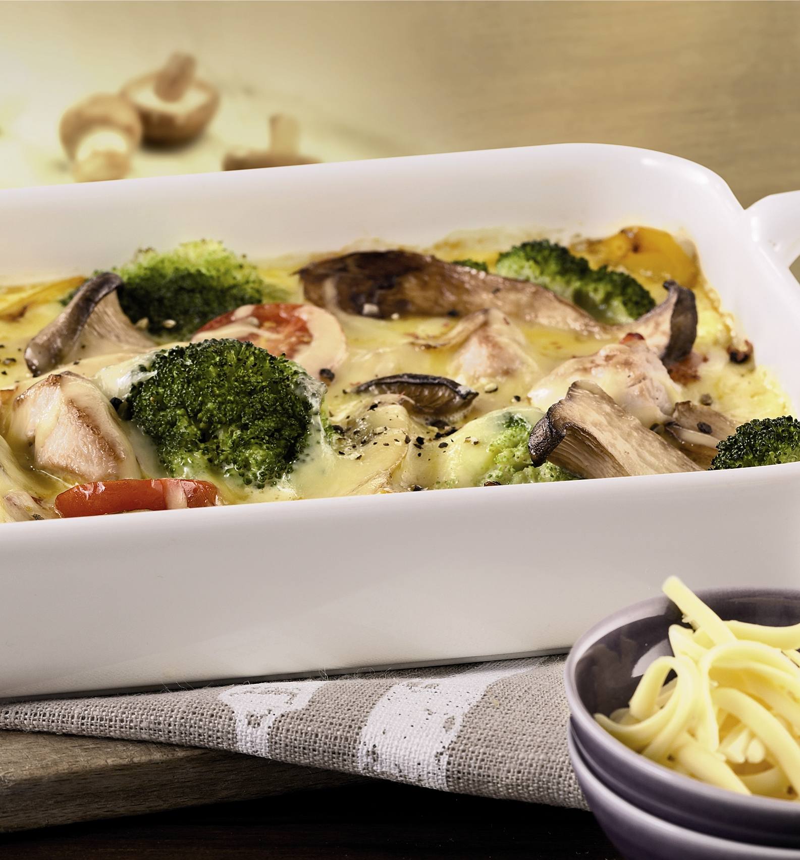 Gemüse-Gratin mit Pouletgeschnetzeltem | Rama Gemüse-Gratin mit Pouletgeschnetzeltem | Rama