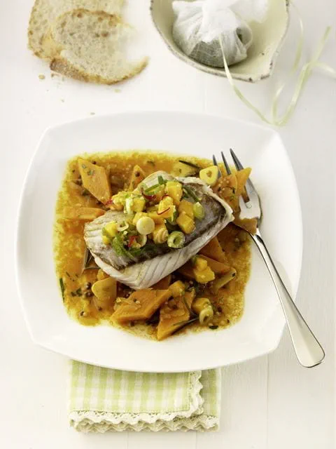 recipe image Fischfilet mit Mangokruste und Süßkartoffeln