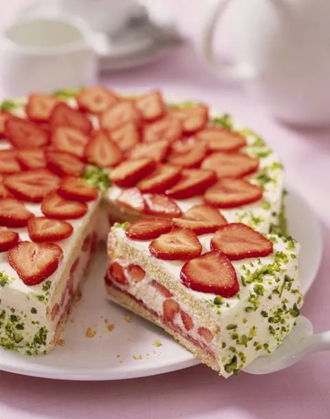 recipe image Erdbeertortentraum