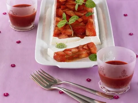 recipe image Erdbeerterrine