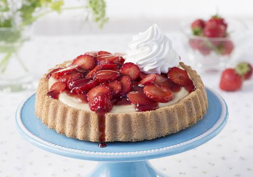 recipe image Erdbeertorte mit Karamellpudding