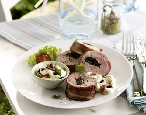 recipe image Gefülltes Schweinefilet mit Dip
