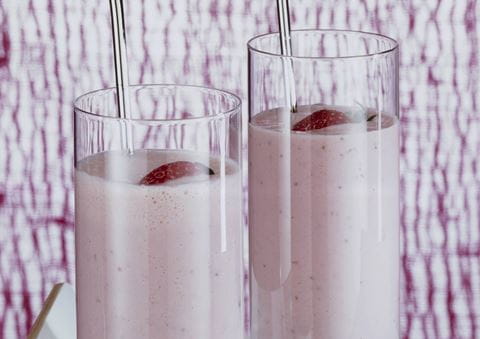 recipe image Erdbeer-Lassi mit Chili