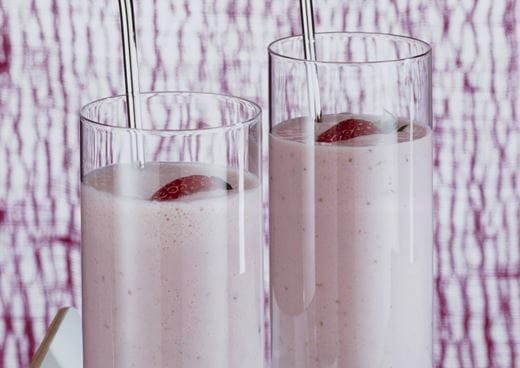 recipe image Erdbeer-Lassi mit Chili