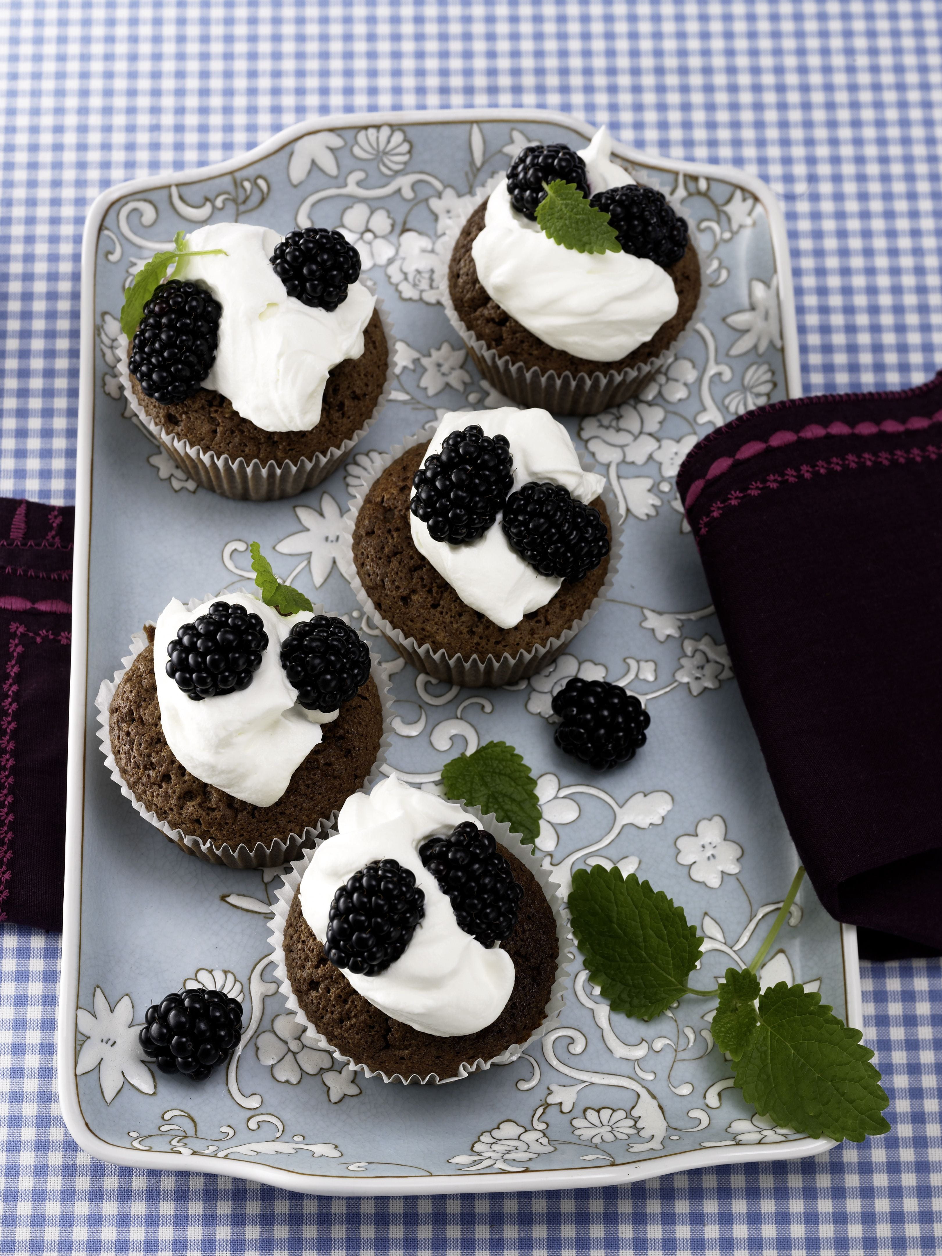 Nougat-Brombeer-Törtchen | Rama Nougat-Brombeer-Törtchen | Rama