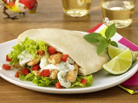 recipe image Mini-Pita mit Hähnchenbrust