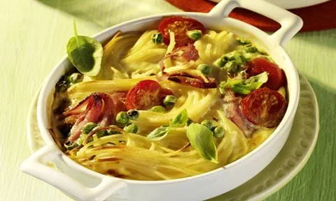 recipe image Spaghetti-Auflauf mit Kochschinken und Erbsen
