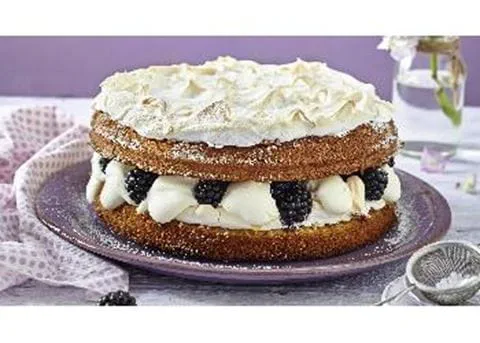recipe image Brombeer-Baiser-Torte
