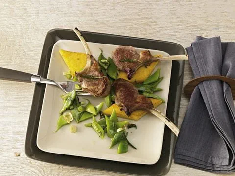 recipe image Lammkoteletts mit Rosmarin-Polenta