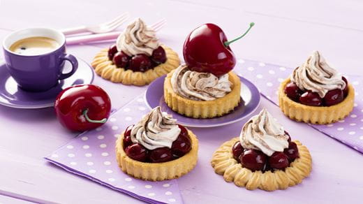 recipe image Kirschtörtchen mit Nutellacreme