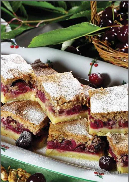 recipe image Lipie cu visine şi nuci